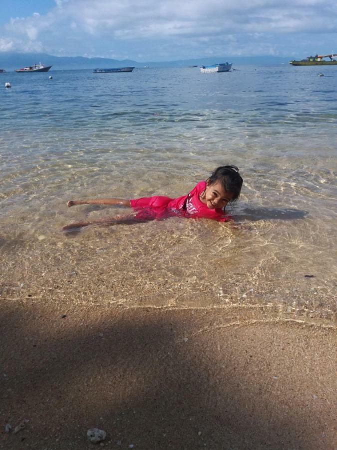 Sunset Guest House & Bar Bunaken Εξωτερικό φωτογραφία