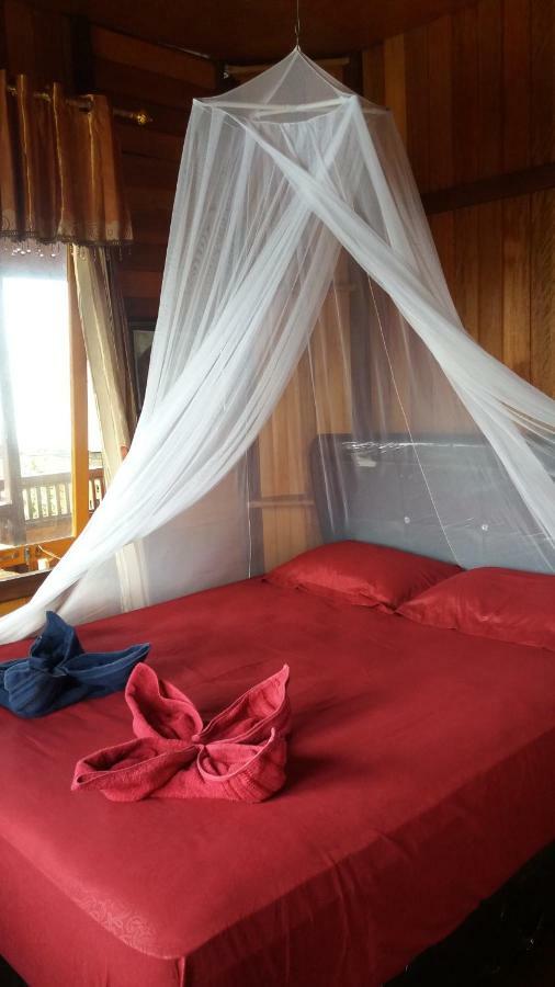 Sunset Guest House & Bar Bunaken Εξωτερικό φωτογραφία