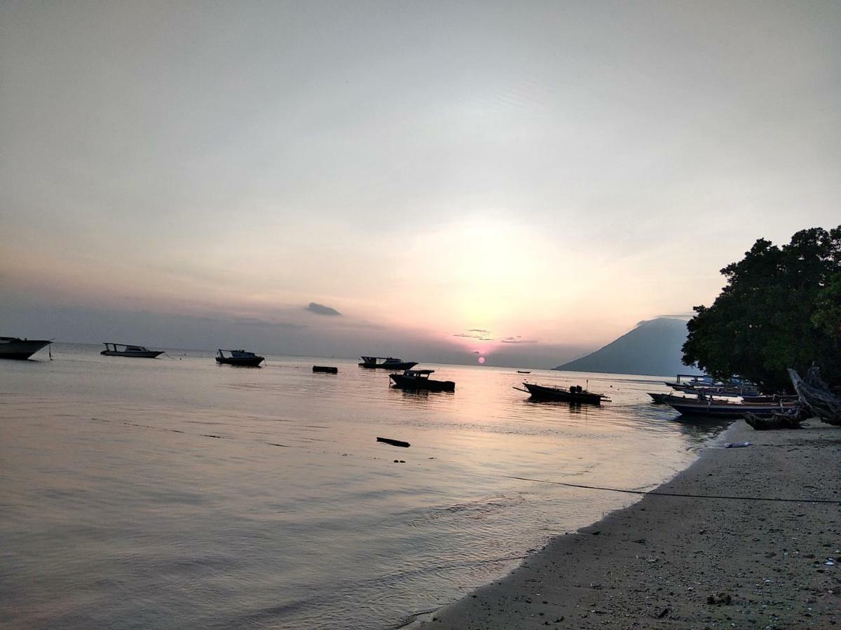 Sunset Guest House & Bar Bunaken Εξωτερικό φωτογραφία