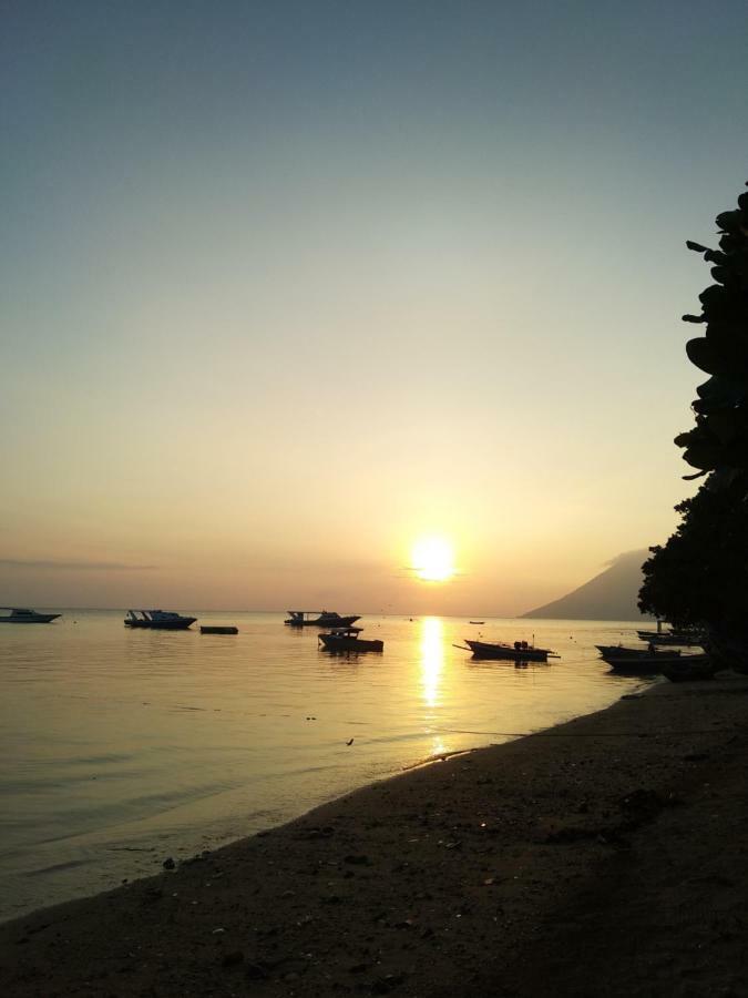 Sunset Guest House & Bar Bunaken Εξωτερικό φωτογραφία